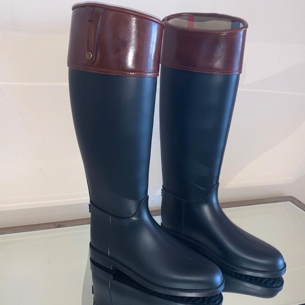 Burberry Equestrian Bridle Rain Boot